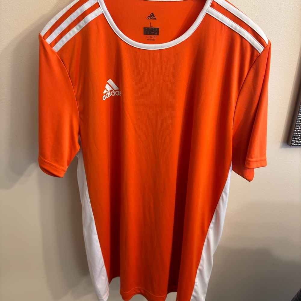 Mens T shirt